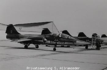 f-104f 3 7 no watermark.jpg